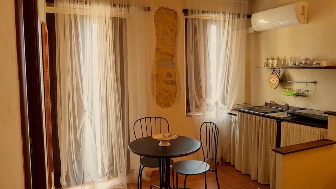 Perla Del Borgo Appartamenti Санта-Катерина-делло-Йоніо Екстер'єр фото
