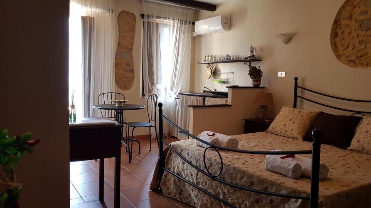 Perla Del Borgo Appartamenti Санта-Катерина-делло-Йоніо Екстер'єр фото